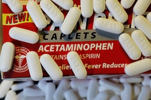is acetaminophen a blood thinner